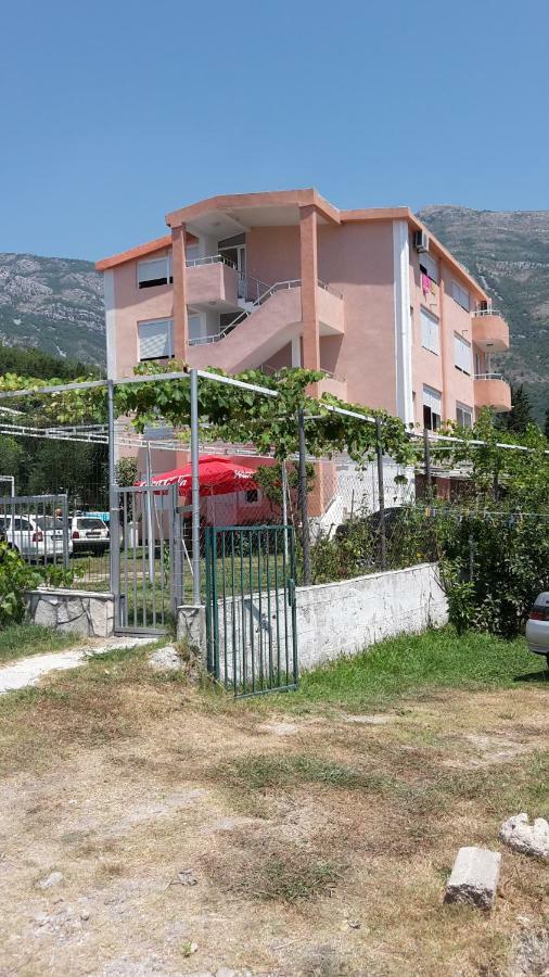Apartments Music Sutomore Esterno foto