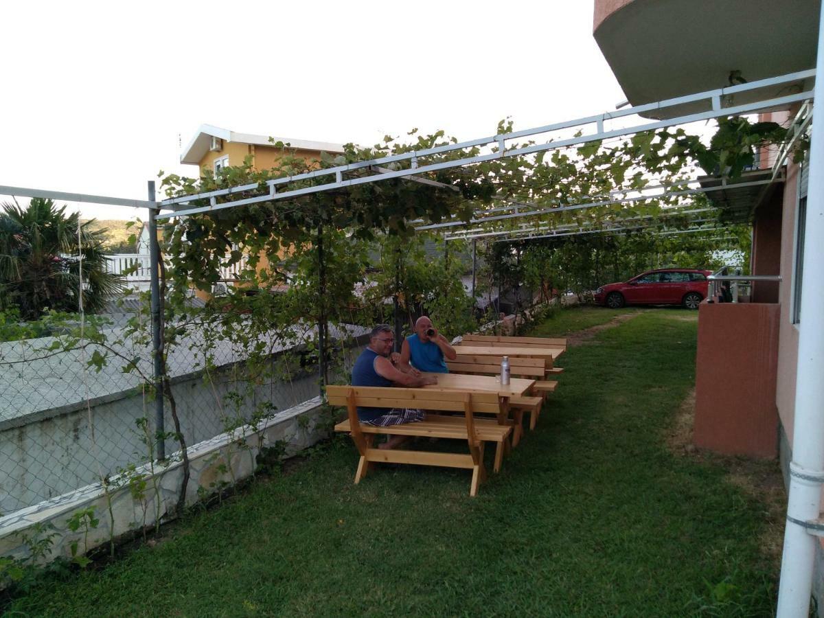 Apartments Music Sutomore Esterno foto